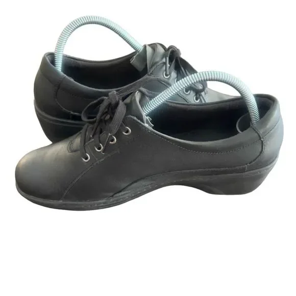 Clarks Collections Shoes Womens 7 M Low Sneakers Black Leather Wedge - Picture 3 of 6